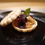 銀座 大石 - フォアグラのテリーヌとアメリカンチェリーの最中