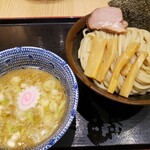 舎鈴 - つけめん並盛 730円