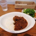 喫茶ビジュゥ - 茄子とひき肉のキーマカレー（１２年６月ランチ）