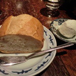 俊宣茶房 - パンとクリームチーズ
