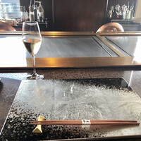 鉄板焼 赤坂 - グラスシャンパーニュ