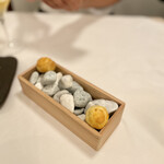 カーサ カルマ - ソーシャルディスタンスをとったシュークリーム