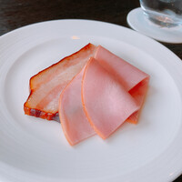 R restaurant & bar - 