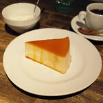 スパイスカフェ - カスタードプリン(500円)