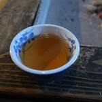 鶴の湯温泉 - ほうじ茶頂く