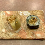 鮨処 多田 - コハダの海苔巻き　コダイの棒寿司