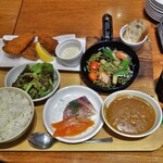 魚とワインはなたれThe Fishand Oysters - 1000円（税込）のランチ