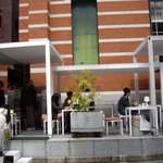 ソーシャルデザインカフェ ソボロ - 2009/3月：向って左側が注文を受けるカウンターと厨房になってます