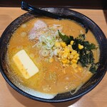 ラーメンだるまや  - みそバターラーメン　850円（税込）