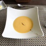 湯の街ビストロ 江沼スタシオン - キャロットスープ