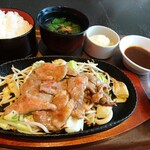 ダイニングカフェ ヨシミ 調布パルコ店 - ラムジンギズカン定食