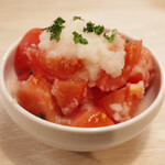 トンテキ食堂8 - トマトのサラダ(400円)