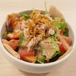 トンテキ食堂8 - チャーシュー肉サラダ(500円)
