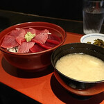 おいで家 - 生本まぐろと生インドマグロ食べ比べ丼