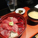 おいで家 - 生本まぐろと生インドマグロ食べ比べ丼