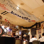 ドイツ料理 ピラミッド - いろいろ飾ってあって、すごく雰囲気のあるお店でした。