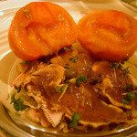 切ってみました。中はトマトのシャーベットです。