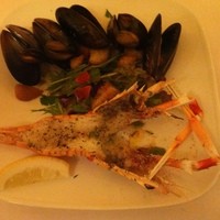 アレーナ・ロッサ - 前菜 ムール貝と手長海老の白ワイン蒸し