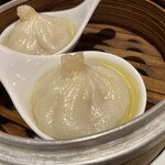 餃子販売所 南森町いち五郎 - 熱々小籠包