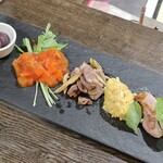 トリワイン ＰＩＫＯＳＨＨＨＵ - 前菜５種盛