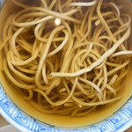 まん作 - 鰹と昆布の上品なお出汁...♪*ﾟ
      飲み干せます(*^ω^*)