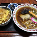 山香食堂 - カツ丼セット(醤油ラーメン) 950円