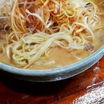 喜多方ラーメン圭水 - 中太麺　軽い縮れ＆ツルっとして旨い