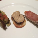エノテカ・オルモ・デル・カウカソ - メカジキ、高坂鶏、タスマニアサーモンの前菜