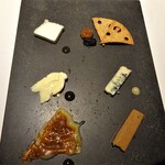 レフェルヴェソンス - Migration アルチザンチーズ：ブルーチーズ、シェーブル、古代チーズ・蘇（茶色）、カマンベール、カチョカバロ）