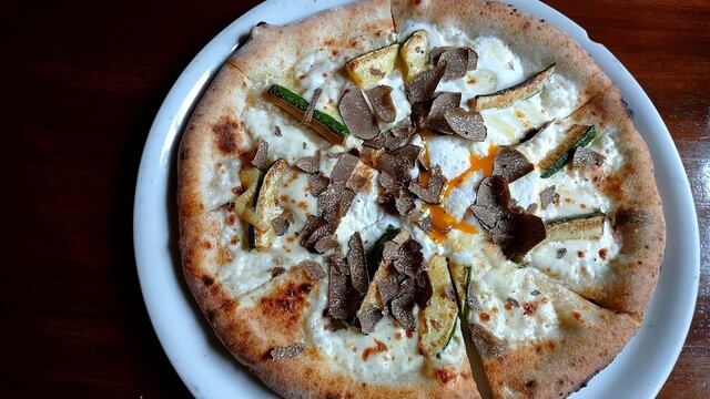 横浜唯一の 真のナポリピッツァ協会 認定店である Pizzeria Chiacchierone ピッツェリア キアッキェローネ By スライ ワンカップ ピッツェリア キアッキェローネ Pizzeria Chiacchierone 日ノ出町 ピザ 食べログ