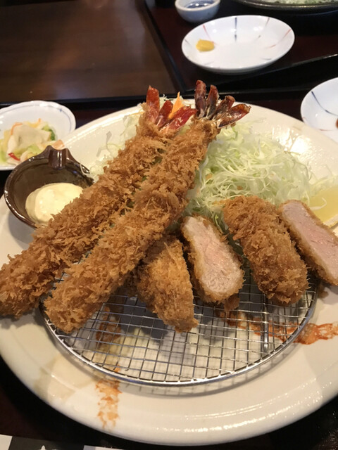 富山豚食堂 かつたま 小泉町 とんかつ 食べログ 富山豚食堂 かつたま 小泉町 とんかつ 食べログ