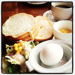 Ｃａｆｅ Ｌｕｏｇｏ - モーニングセット550円