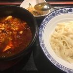 錦秀菜館 - 石鍋麻婆豆腐刀削麺