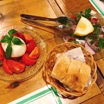 ア フェネステッラ - 