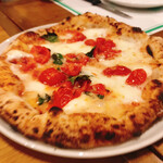 ア フェネステッラ - 