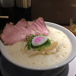 鶏そば 啜る 丸の内本店 - 