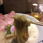 鶏そば 啜る 丸の内本店 - 