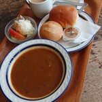 進々堂 - ②カレーパンセット(¥850)~ｻﾗﾀﾞ･珈琲付~