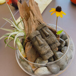 プレゼンテ スギ - ⑯食べられなそうで食べられる（胡麻のフィナンシェ　猪の脂入り）