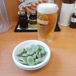 日高屋 - 生ビールとそらまめ