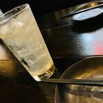 Kushiageya Derajirou - お店特性の生レモンサワー