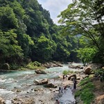 野外テラス 水の音 - 「水の音」から見る「風のテラス」付近