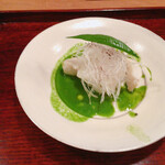 祇園 大渡 - スズキ　蓼と万願寺のソース