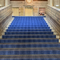 パノラミックレストラン ル・ノルマンディ - ホテルニューグランドの大階段