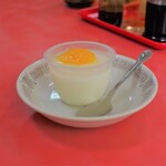 竜丹 - 杏仁豆腐