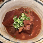 めしの助 - 牛すじ味噌煮