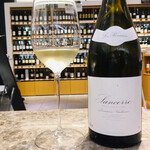 エノテカ  - ソーヴィニヨンブラン 100パーセント。爽やかで洗練された感じ。やっぱセミヨンが入って厚みのあるボルドーブランのほうが好きです