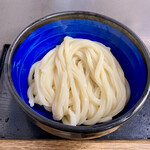 日の出製麺所 - 冷たいの中(提供時)