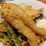 麺屋 六感堂 - 穴子の山椒ブラック和えそば (穴子天ぷら添え)