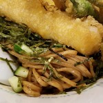 麺屋 六感堂 - 穴子の山椒ブラック和えそば (穴子天ぷら添え)
